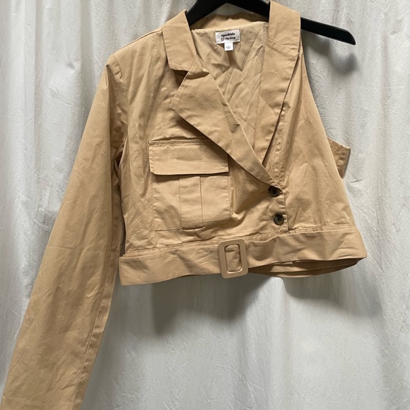 The Drop Jackets & Blazers - Cropped Beige Utility Blazer with Belted Hem